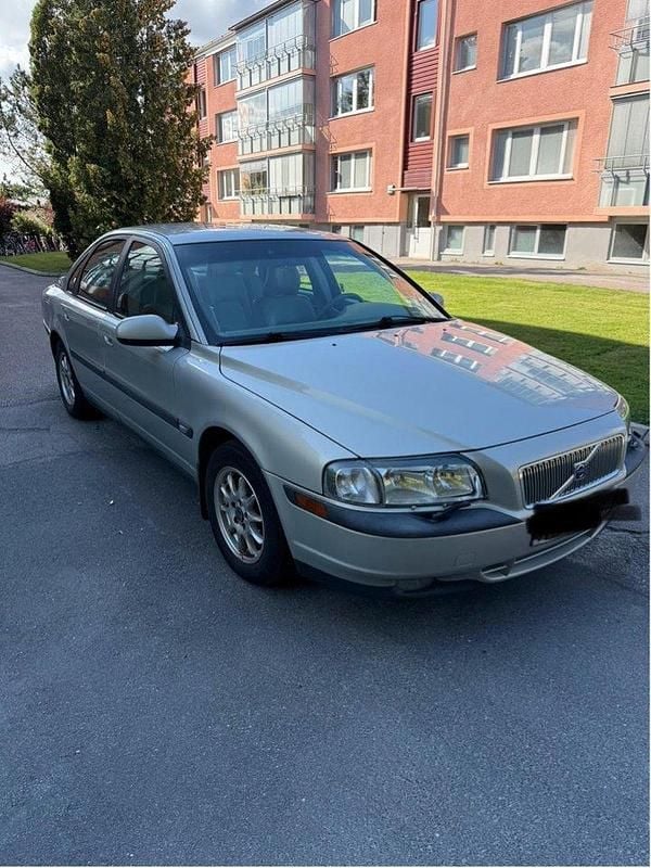 Begagnad Volvo S80 140 HK (102 kW) 2000 Grå Sedan