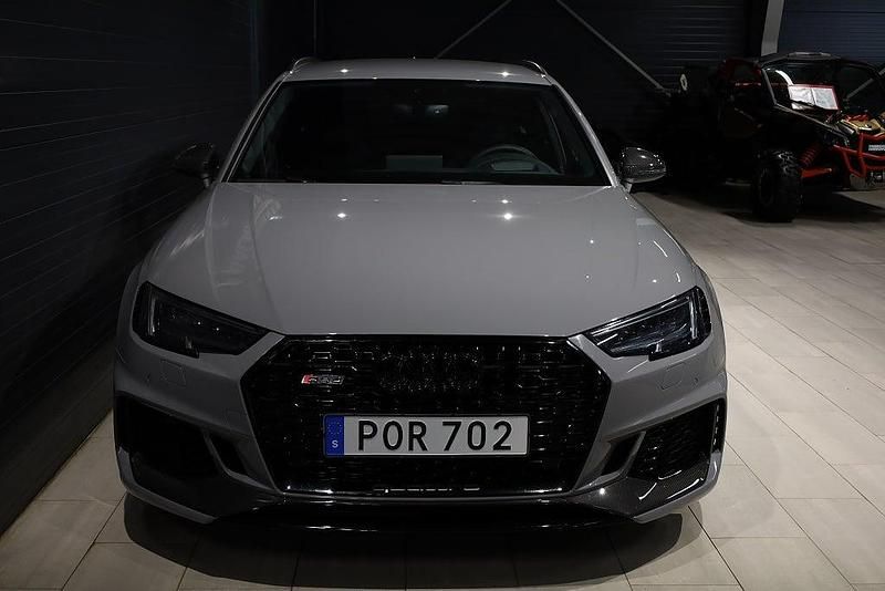 Begagnad Audi RS4 450 HK (330 kW) 2017 Grå Kombi
