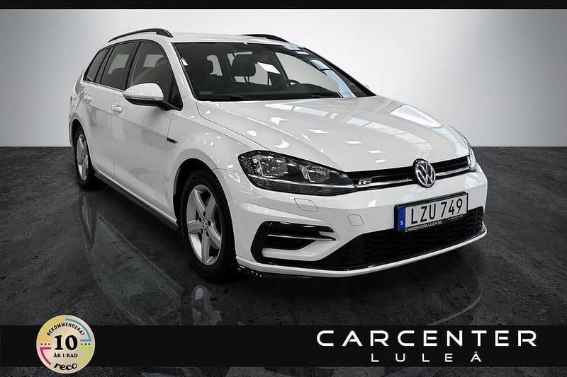 Vit Begagnad 2017 VW Golf VII R-line Kombi | 169 800 kr (Marknadspris) - Bild 1/4