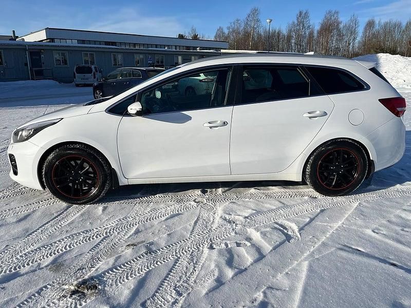 Begagnad Kia Ceed Sportswagon GT-Line 136 HK (100 kW) 2017 Vit Kombi