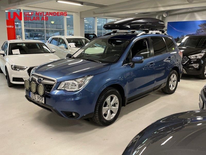 Blå Begagnad 2015 Subaru Forester SUV | 194 000 kr (Lite dyr) - Bild 1/4