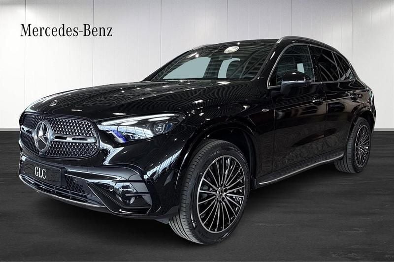 Ny 2025 Mercedes GLC300e Premium SUV | 826 900 kr - Bild 1/4