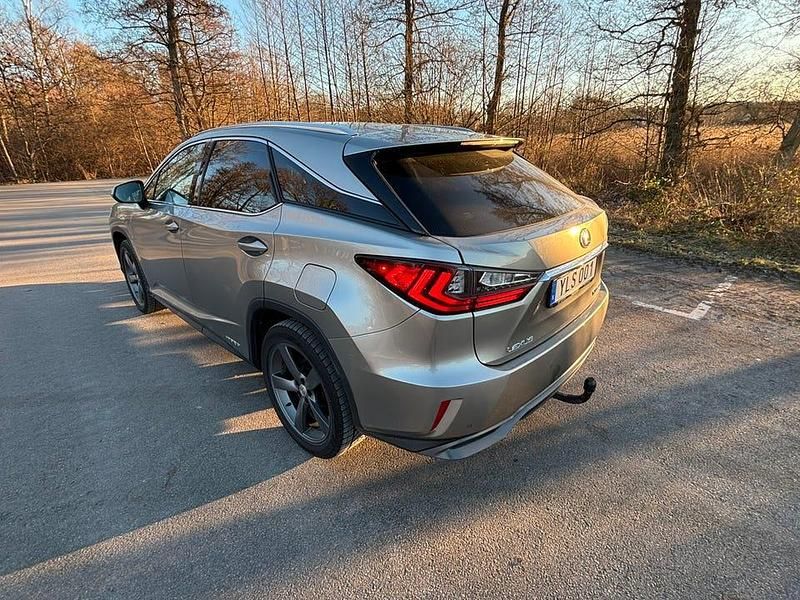 Begagnad Lexus RX450h+ 313 HK (230 kW) 2017 SUV