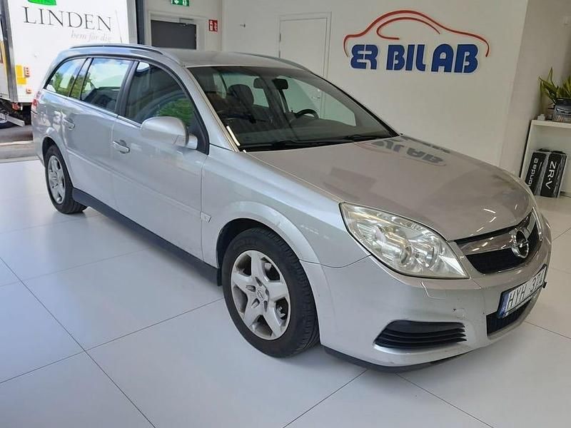 Grå Begagnad 2008 Opel Vectra Kombi | 29 900 kr (Dyr) - Bild 1/4