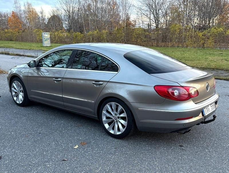 Begagnad VW Passat 160 HK (117 kW) 2011 Lightbrown metallic Sedan