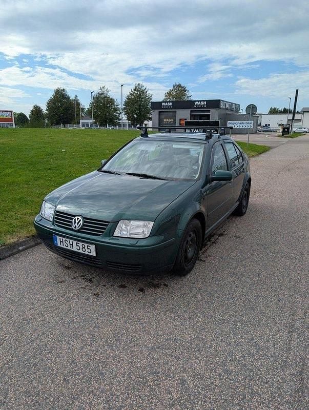Begagnad 1999 VW Bora Trendline Sedan | 15 000 kr - Bild 1/4