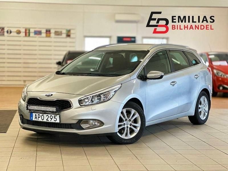 Begagnad Kia Ceed Sportswagon Comfort 128 HK (94 kW) 2014 Grå Kombi