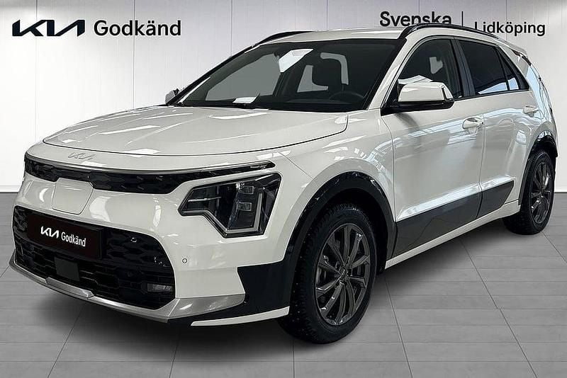 Vit Begagnad 2023 Kia e-Niro Advance SUV | 369 900 kr (Dyr) - Bild 1/4