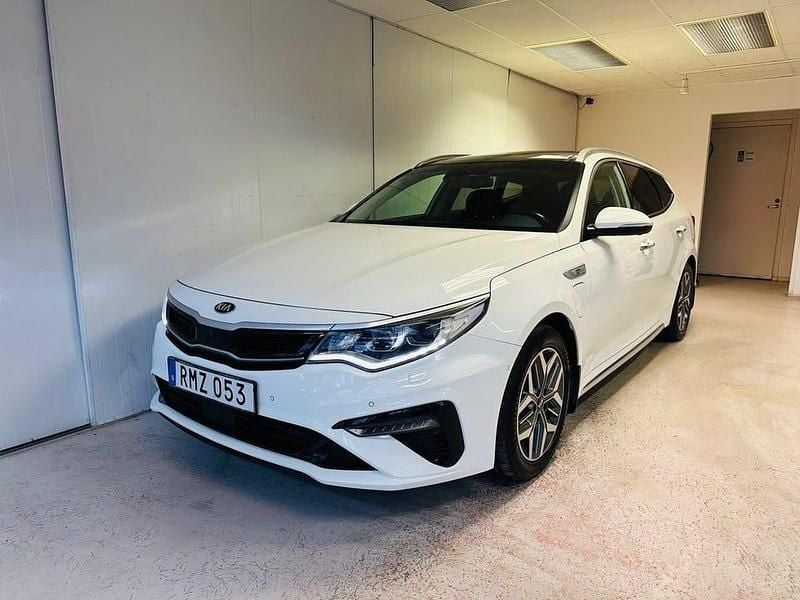 Vit Begagnad 2020 Kia Optima Advance Kombi | 204 900 kr - Bild 1/4