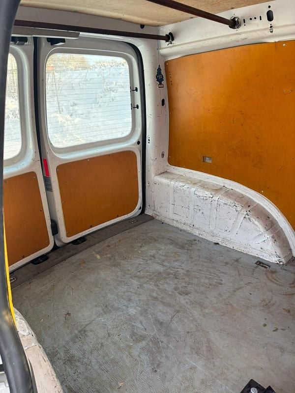 Begagnad VW Caddy 105 HK (77 kW) 2007 Minibuss