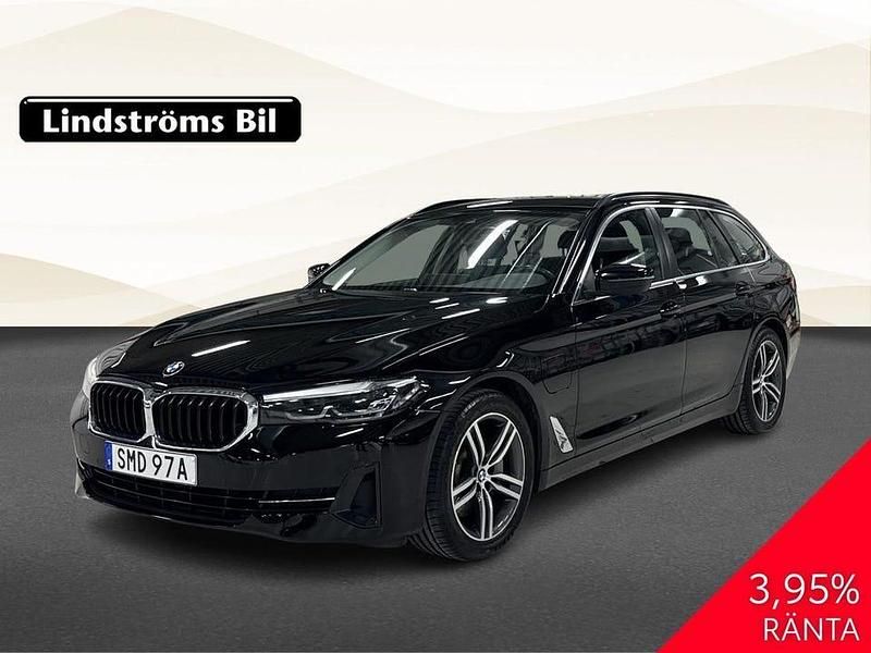 Svart Begagnad 2021 BMW 530 Kombi | 357 000 kr - Bild 1/3