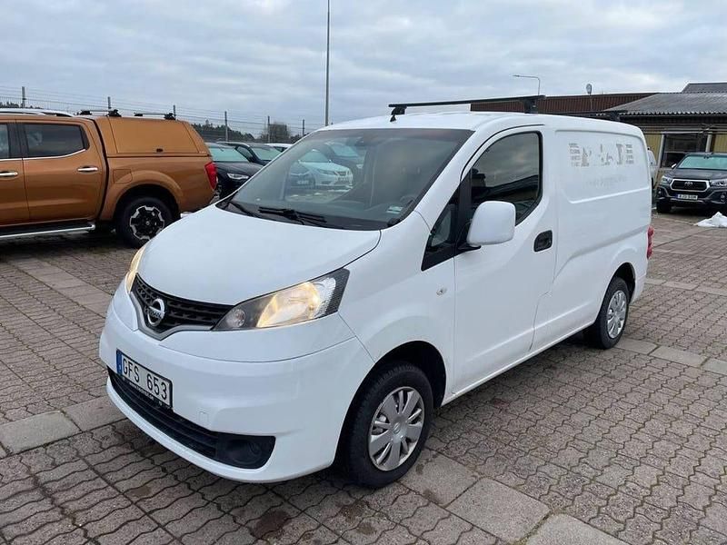 Vit Begagnad 2014 Nissan NV200 Van | 79 900 kr (Dyr) - Bild 1/4