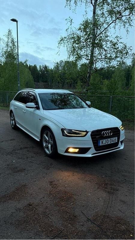 Vit Begagnad 2013 Audi A4 Kombi | 80 000 kr (Marknadspris) - Bild 1/4