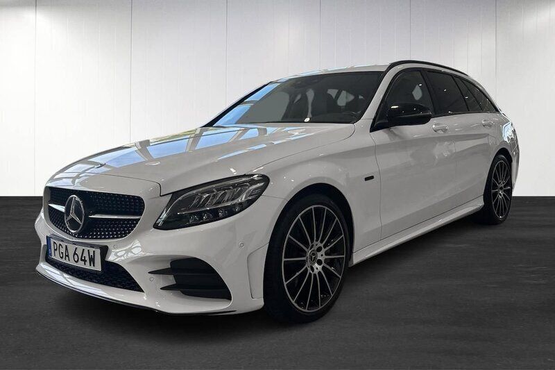 Vit (white) Begagnad 2021 Mercedes C300e Premium Kombi | 299 000 kr (Bra pris) - Bild 1/4