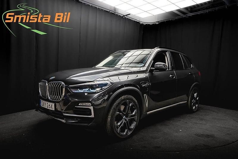 Grå Begagnad 2019 BMW X5 Comfort Edition SUV | 469 800 kr (Superpris) - Bild 1/3