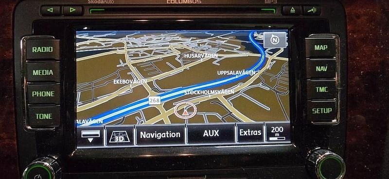 Begagnad Skoda Octavia 106 HK (77 kW) 2010 Röd Kombi