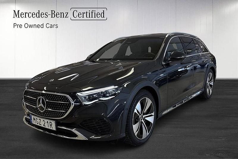 Begagnad Mercedes E300 197 HK (144 kW) 2025 Grå SUV