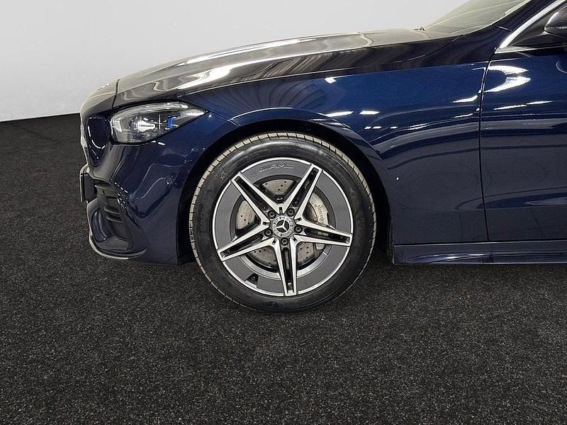 Begagnad Mercedes C300e AMG line 204 HK (150 kW) 2022 Mörkblå Kombi
