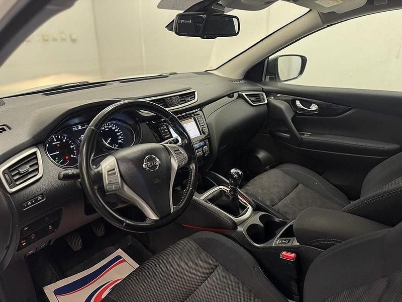 Begagnad Nissan Qashqai 110 HK (80 kW) 2015 Vit SUV