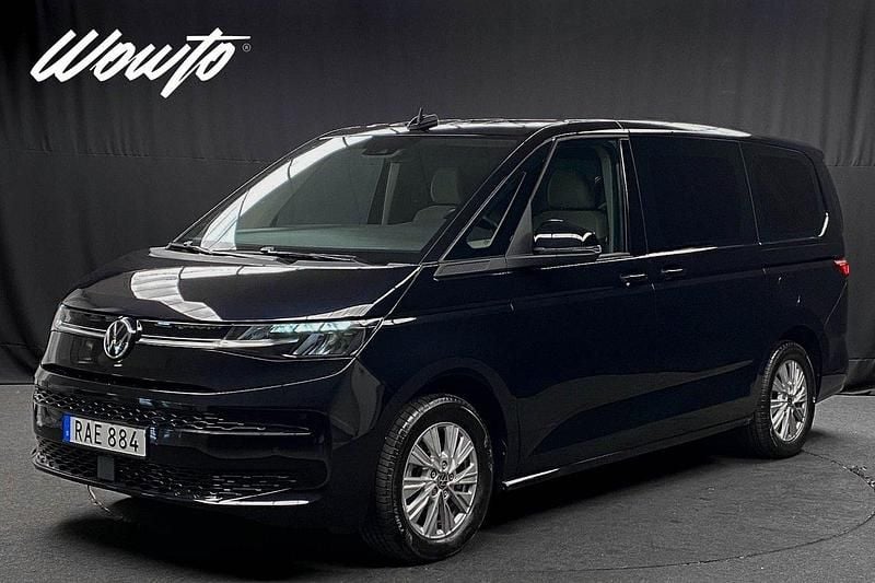 Svart Begagnad 2022 VW Multivan Life Minibuss | 569 800 kr (Marknadspris) - Bild 1/3