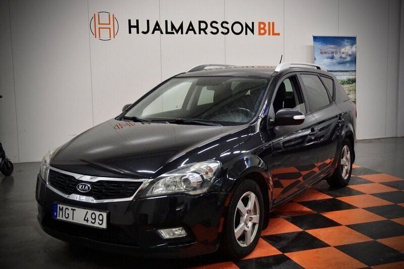 Svart Begagnad 2012 Kia Ceed Sportswagon Kombi | 39 500 kr (Lite dyr) - Bild 1/4