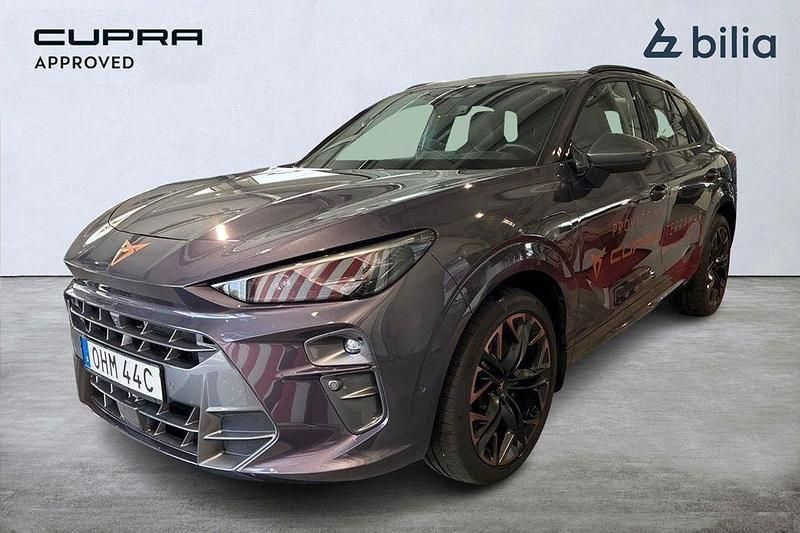 Mörkgrå Begagnad 2024 Cupra Terramar VZ SUV | 569 500 kr - Bild 1/4