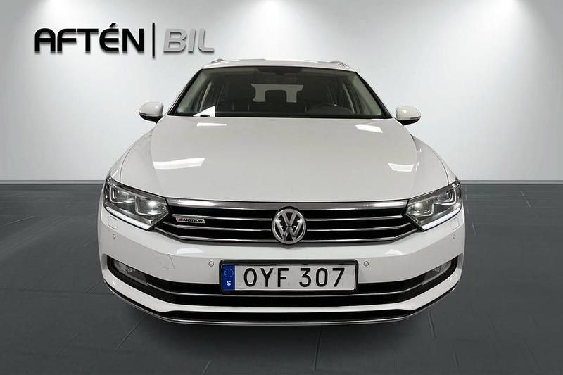 Begagnad VW Passat Executive 190 HK (139 kW) 2015 Vit Kombi