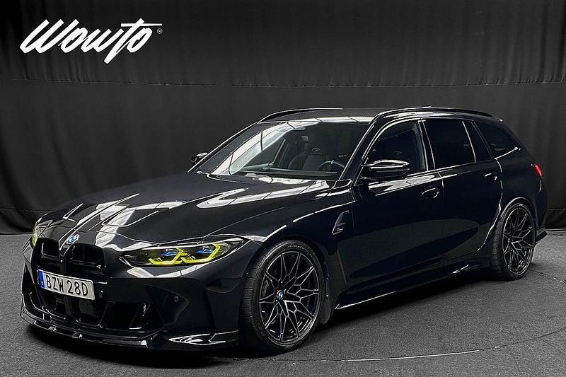 Black sapphire metallic Begagnad 2023 BMW M3 Competition Edition Kombi | 959 800 kr (Marknadspris) - Bild 1/3