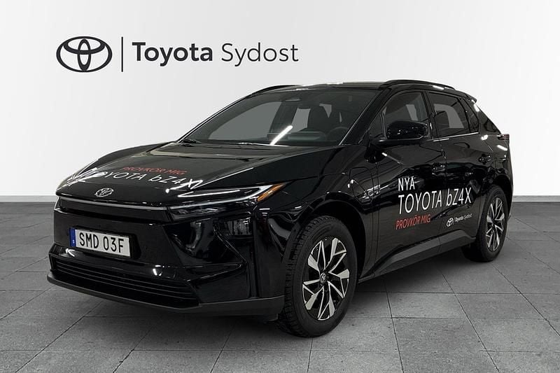 Begagnad Toyota bZ4X 2025 Svart SUV