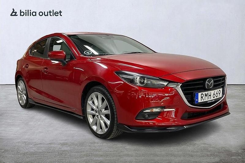 Begagnad Mazda 3 Inclusive 150 HK (110 kW) 2017 Röd Halvkombi