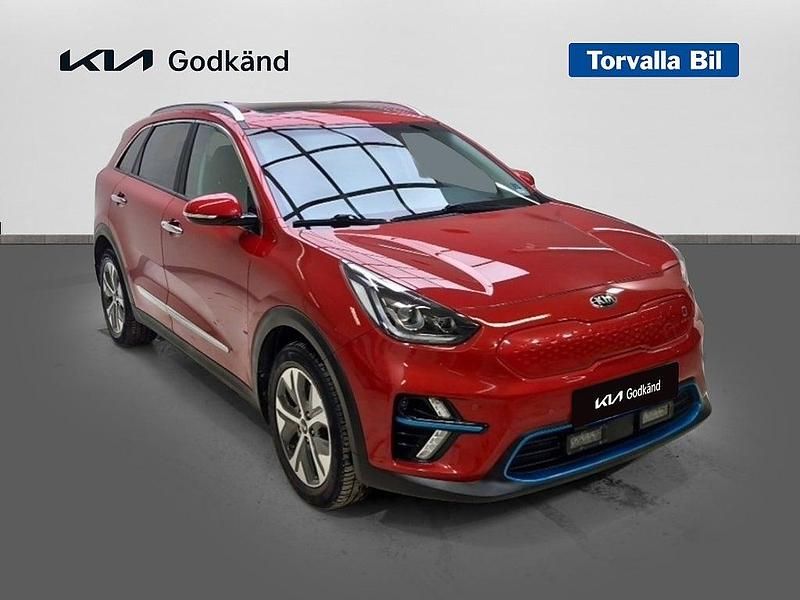 Begagnad Kia e-Niro Advance 150 kW (204 HK) 2021 Röd metallic SUV