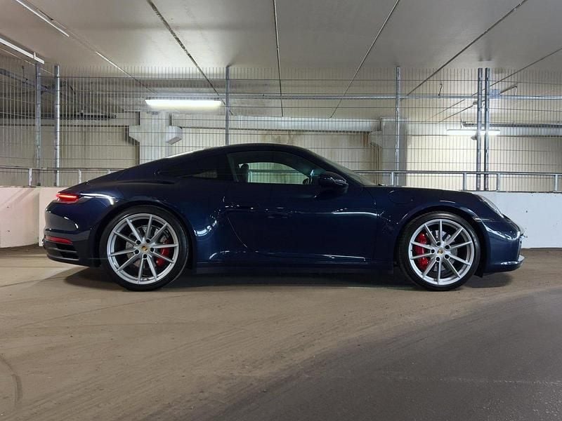 Blå Begagnad 2021 Porsche 911 Carrera S Sportkupé | 1 349 000 kr (Bra pris) - Bild 1/4