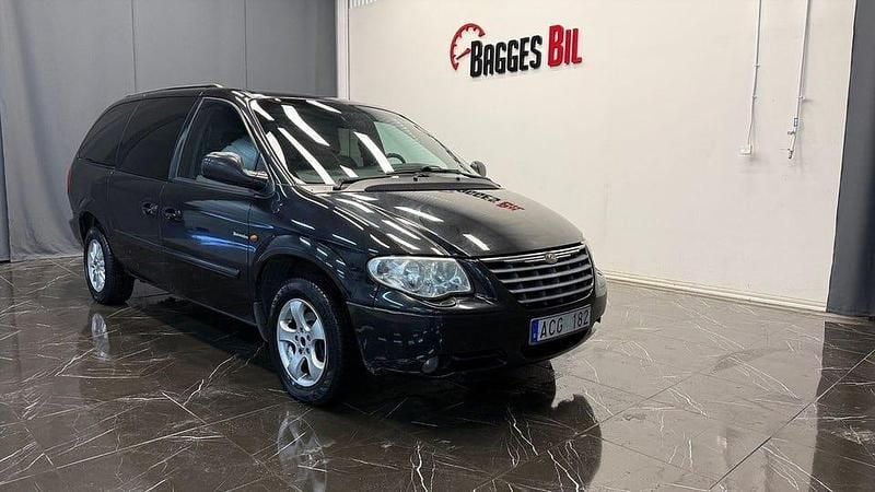 Svart Begagnad 2007 Chrysler Grand Voyager Minibuss | 33 900 kr (Lite dyr) - Bild 1/4
