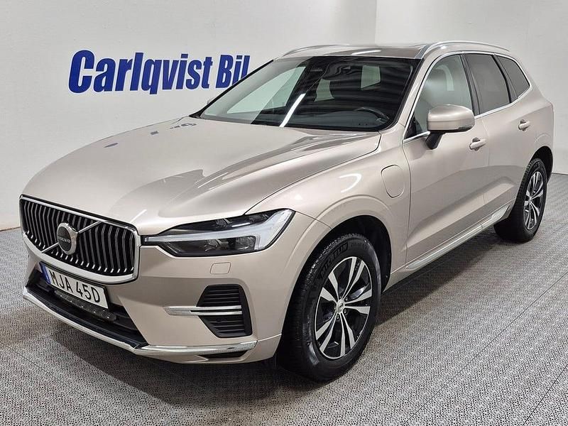 Bright dusk metallic Begagnad 2024 Volvo XC60 Core SUV | 439 000 kr (Marknadspris) - Bild 1/4
