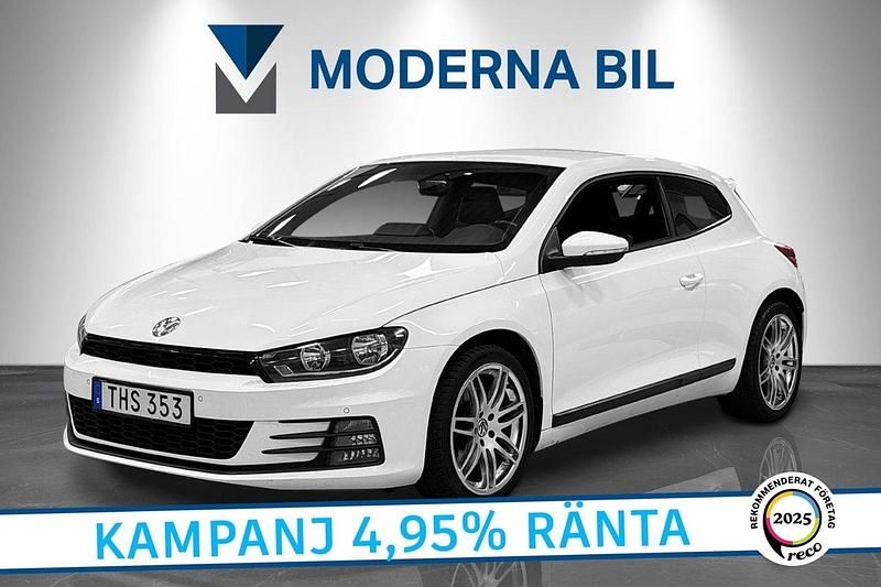 Vit Begagnad 2014 VW Scirocco Sportkupé | 144 700 kr (Marknadspris) - Bild 1/4
