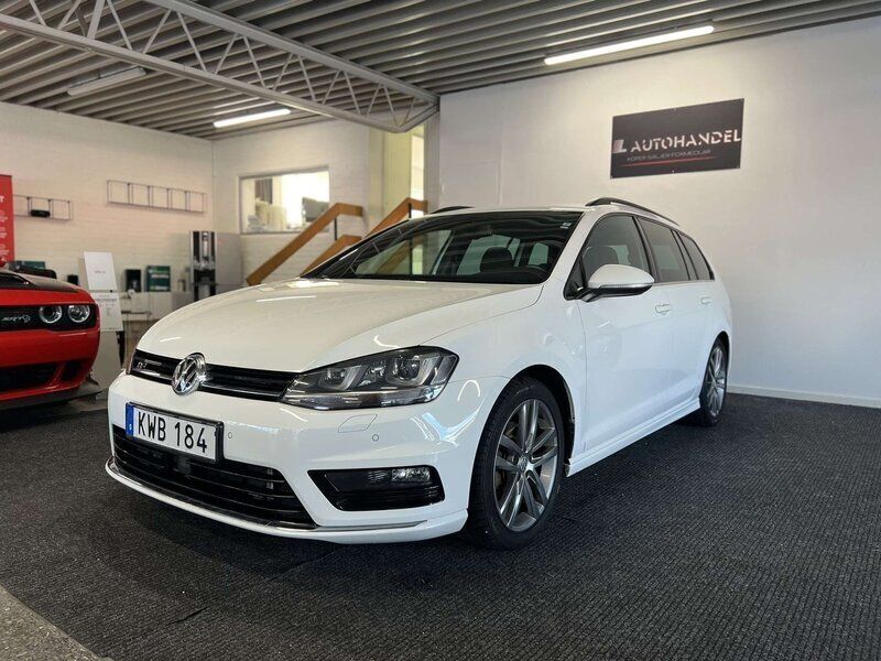 Vit Begagnad 2015 VW Golf VII GT Kombi | 134 900 kr (Marknadspris) - Bild 1/4