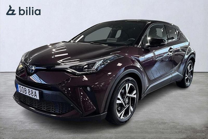 Lila Begagnad 2023 Toyota C-HR Edition SUV | 314 900 kr - Bild 1/4