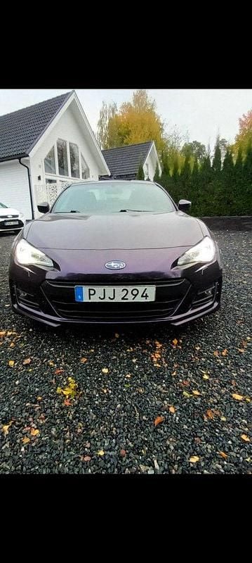 Svart Begagnad 2017 Subaru BRZ Sportkupé | 239 000 kr - Bild 1/4