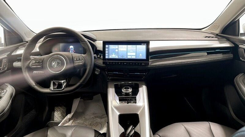 Begagnad MG MG5 EV Luxury 115 kW (157 HK) 2023 Vit (white) Kombi