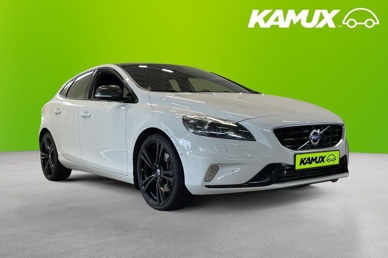 Vit Begagnad 2016 Volvo V40 R-Design Kombi | 199 800 kr (Marknadspris) - Bild 1/3