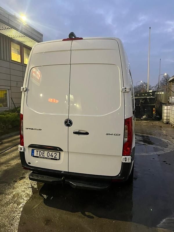 Begagnad Mercedes Sprinter 143 HK (105 kW) 2019 Van