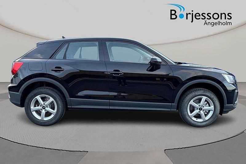 Ny Audi Q2 2026 Svart SUV