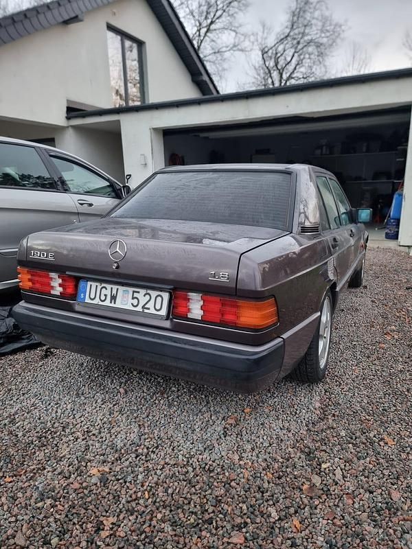 Begagnad Mercedes 190 109 HK (80 kW) 1991 Sedan