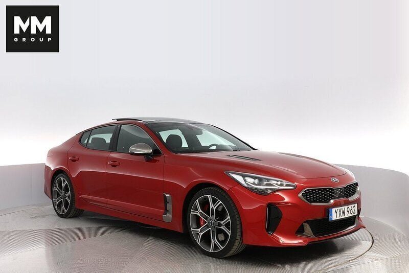 Röd Begagnad 2017 Kia Stinger Sedan | 279 000 kr - Bild 1/4