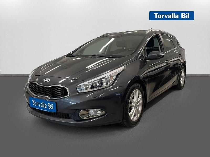 Grå Begagnad 2015 Kia Ceed Sportswagon Kombi | 94 900 kr (Marknadspris) - Bild 1/4