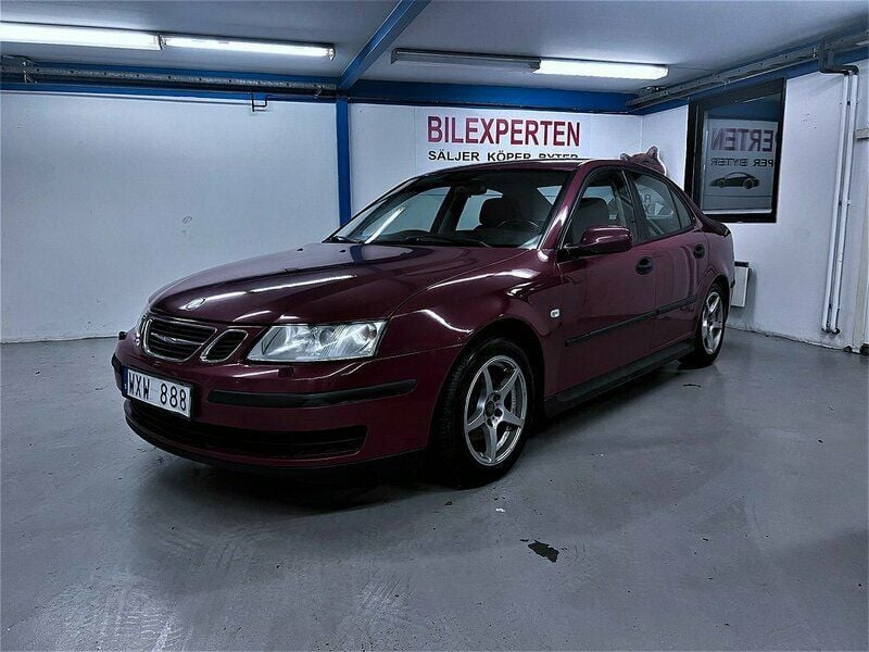 Röd Begagnad 2005 Saab 9-3 Linear Sedan | 16 900 kr - Bild 1/4