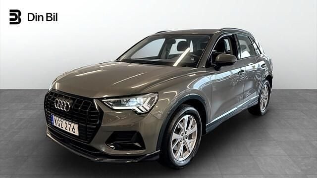 Grå Begagnad 2018 Audi Q3 Advanced SUV | 279 900 kr (Dyr) - Bild 1/4
