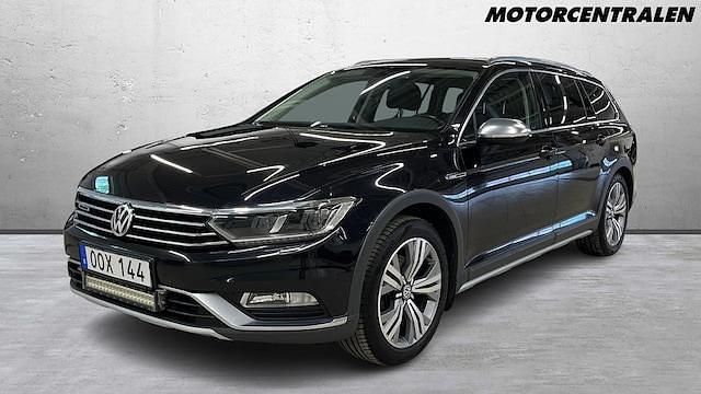 Begagnad 2017 VW Passat Alltrack Kombi | 199 000 kr (Marknadspris) - Bild 1/4