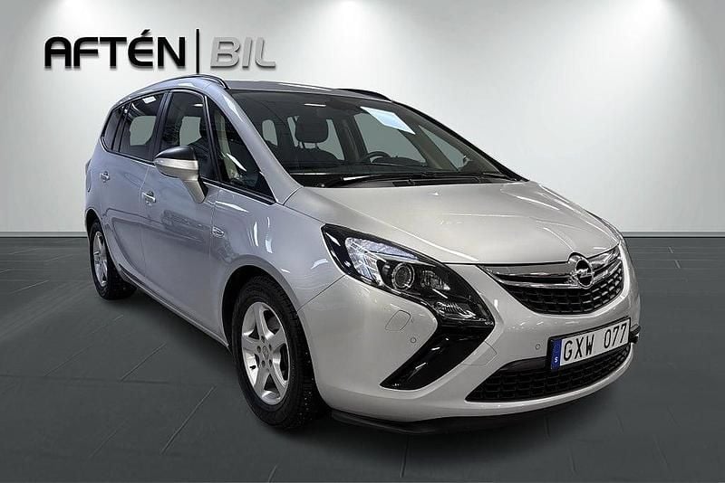 Begagnad Opel Zafira Tourer Business 140 HK (102 kW) 2012 Grå Minibuss