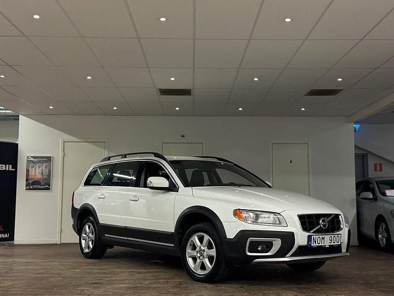 Begagnad Volvo XC70 Momentum 163 HK (119 kW) 2013 Vit Kombi